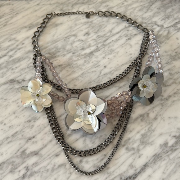 Metal Chain Women’s Necklace Layered Beaded Floral Reflective Lobster Clasp - Picture 1 of 5